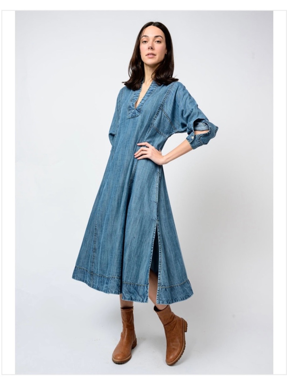 Uncle Frank Blue Denim Midi Dress with Side Slits and pockets!  NWT Small
